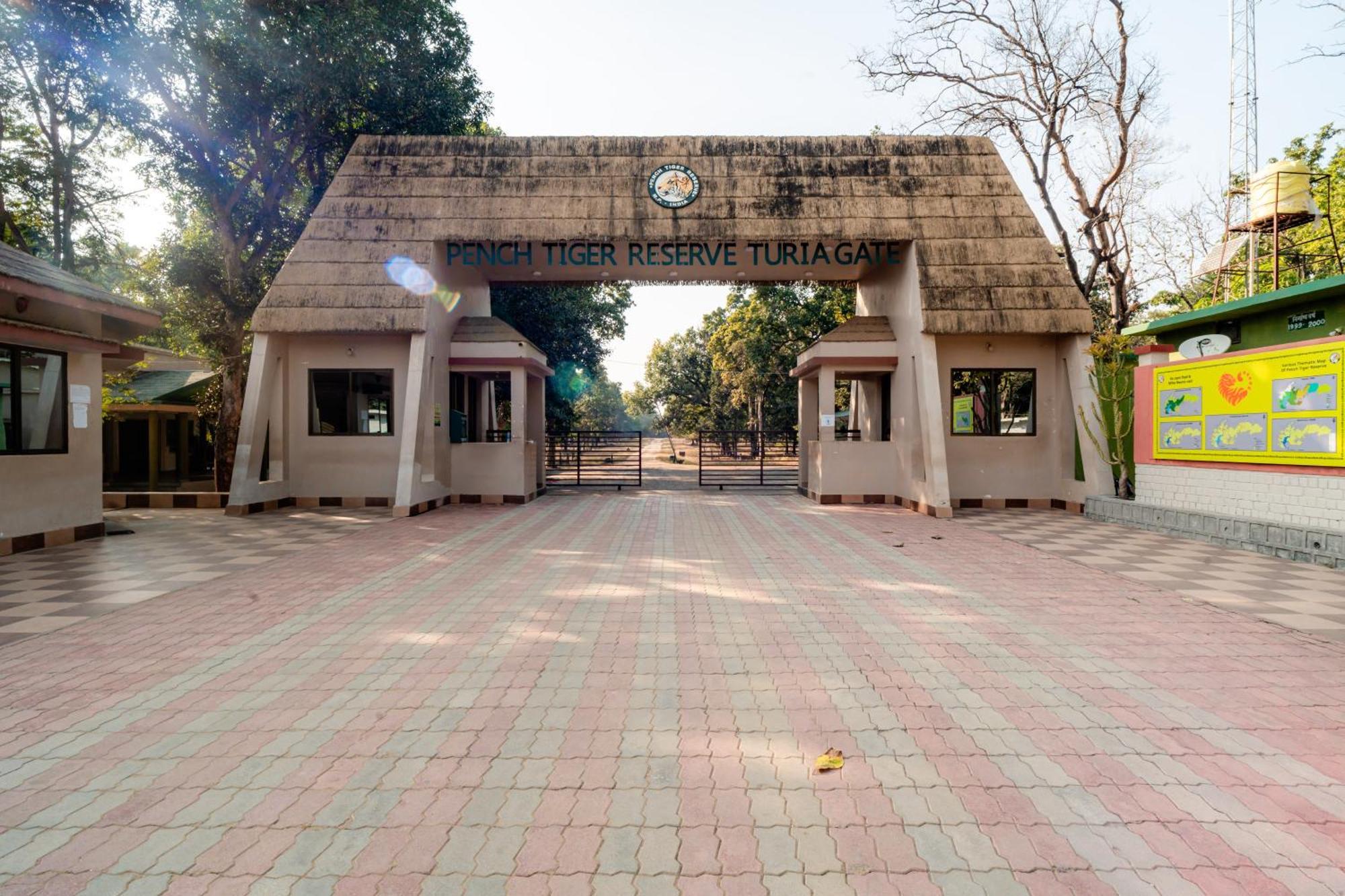 Treebo Premium Mowgli'S Den, Pench Hotel Khawasa Exterior photo